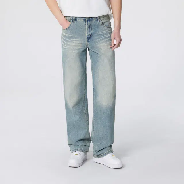 Lee Cooper