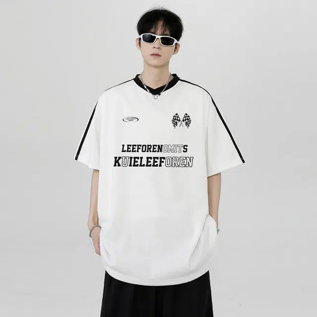 Fakeyoung T