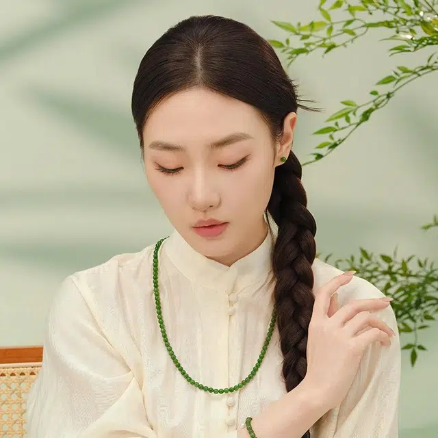 中鑫珠宝 冰底菠菜绿满肉串珠素链#好运 和田玉项链 碧玉 女款
