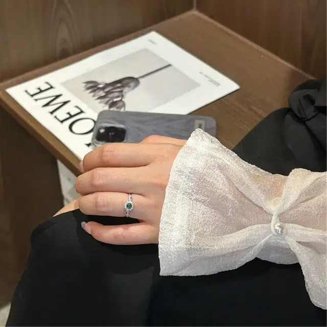 七享 蛋面 现代轻奢小众设计感高级风精致 糯冰 翡翠戒指 女款