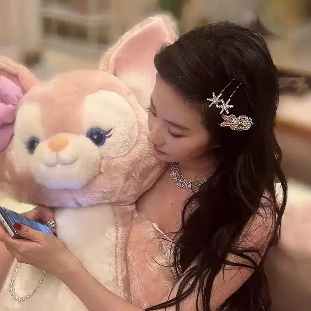 如花梦 经典相信光卡通皮料软底碎发掰掰夹 合金 发夹 女款