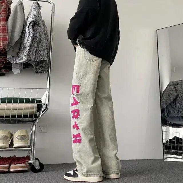 极限涡轮 美式复古潮流时尚百搭牛仔裤 男女同款 黄泥色