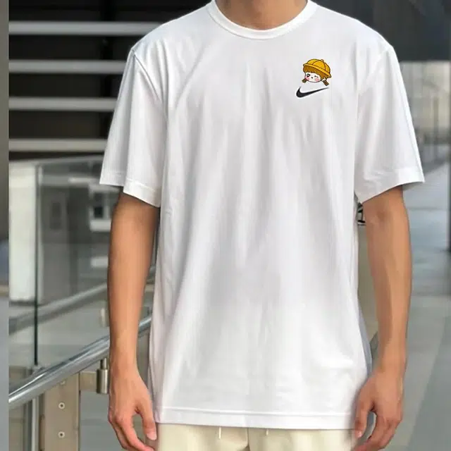 Nike T