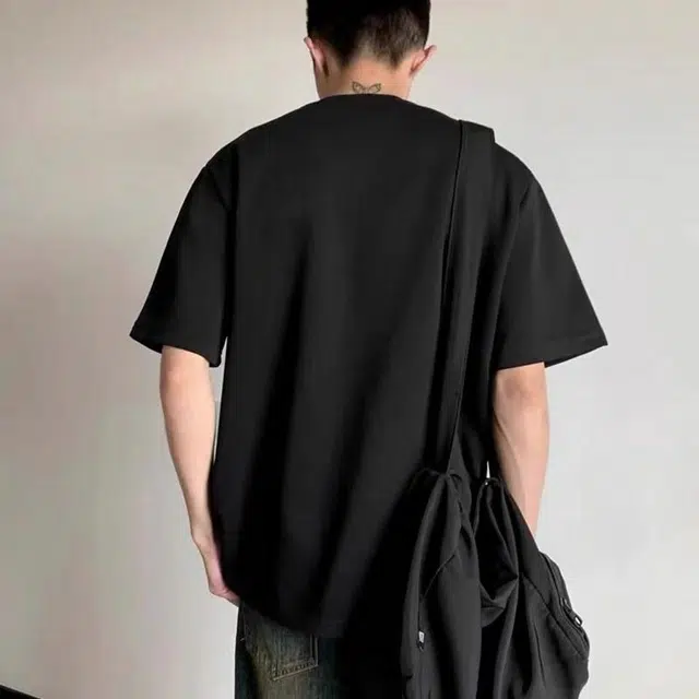 URBAN AUTHENTIC T