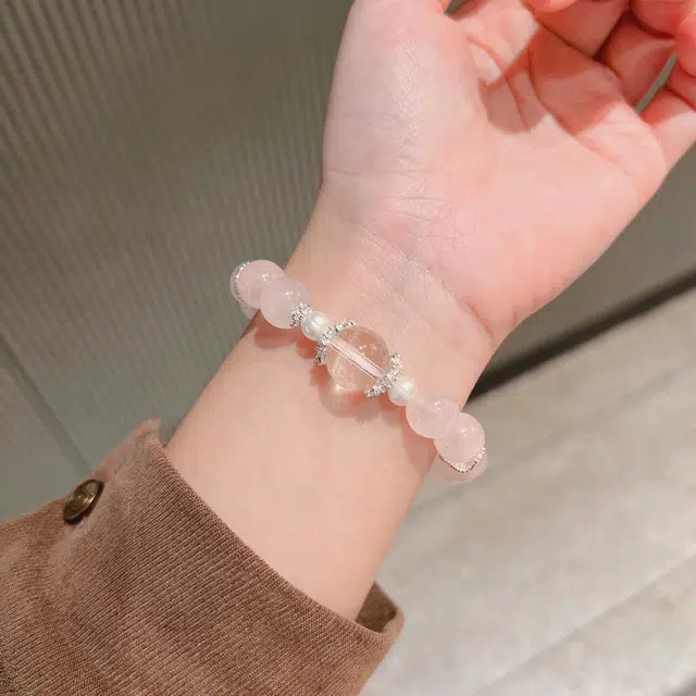 丰运阁 【马粉粉晶之恋】桃花运开运 粉系甜美气质温柔风 好人缘#好运 自我疗愈 学业事业爱情双丰收 对应心轮天然 粉水晶 手串 女款