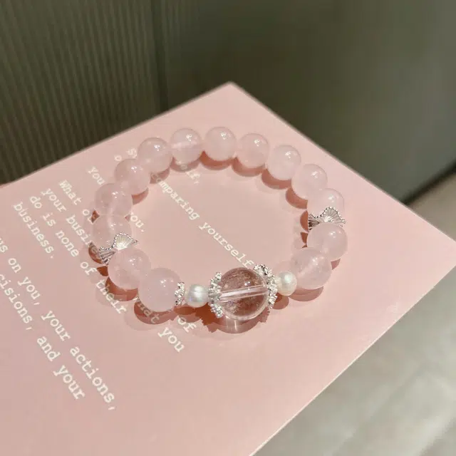 丰运阁 【马粉粉晶之恋】桃花运开运 粉系甜美气质温柔风 好人缘#好运 自我疗愈 学业事业爱情双丰收 对应心轮天然 粉水晶 手串 女款