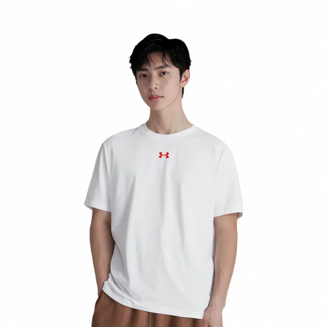 Under Armour "T