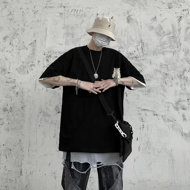 Fakeyoung T