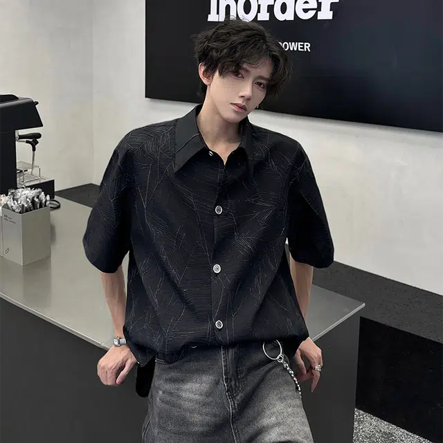 Fakeyoung