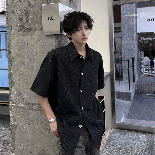 Fakeyoung