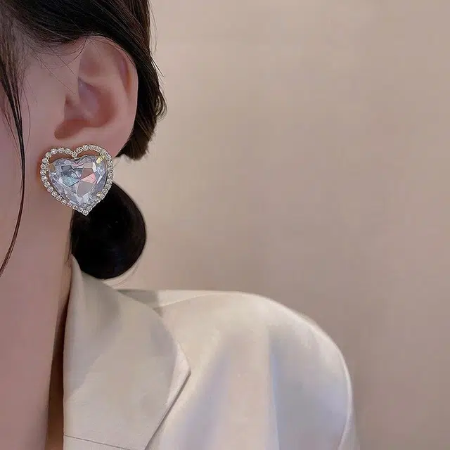 彤彤兔 超闪 爱心 树脂 合金 耳环 女款