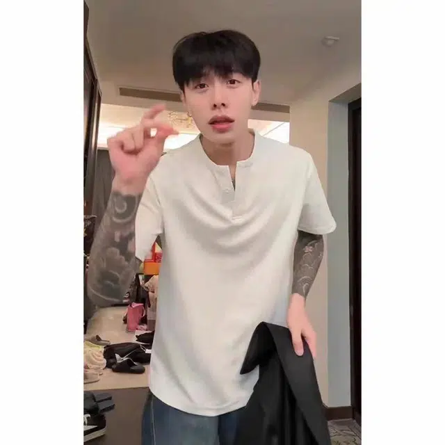 Hypeyourself T