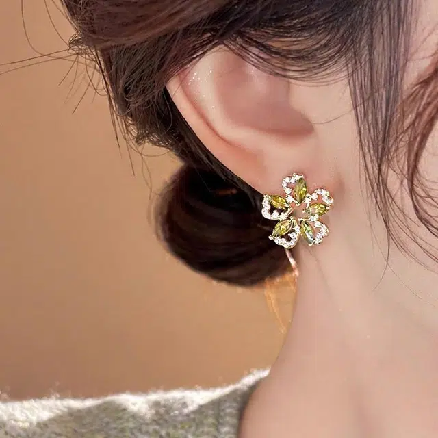 DAISY BEAUTY
