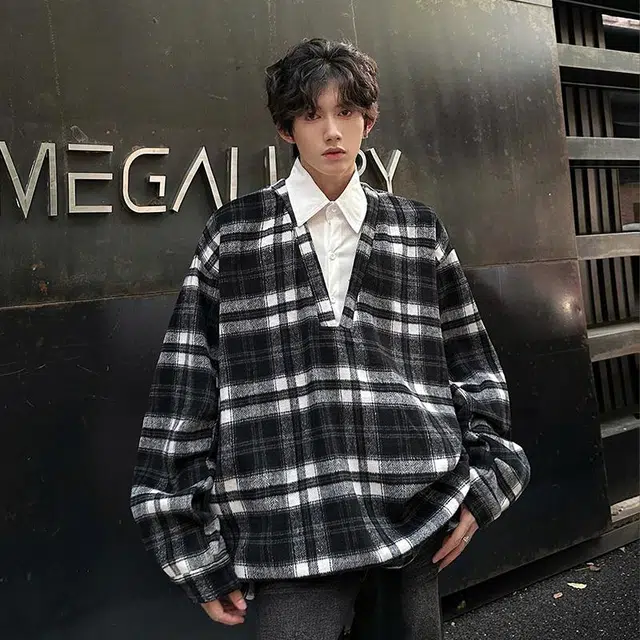 Fakeyoung