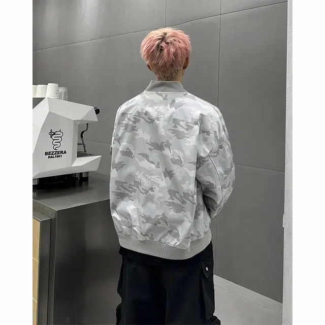 Fakeyoung