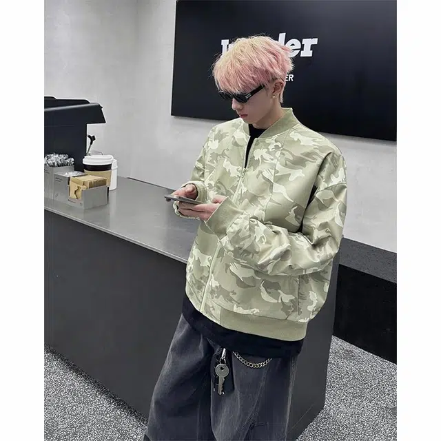 Fakeyoung