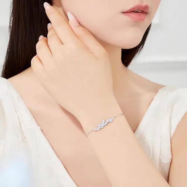 S925