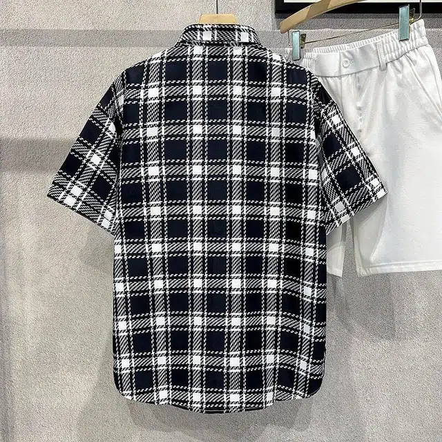 URBAN AUTHENTIC