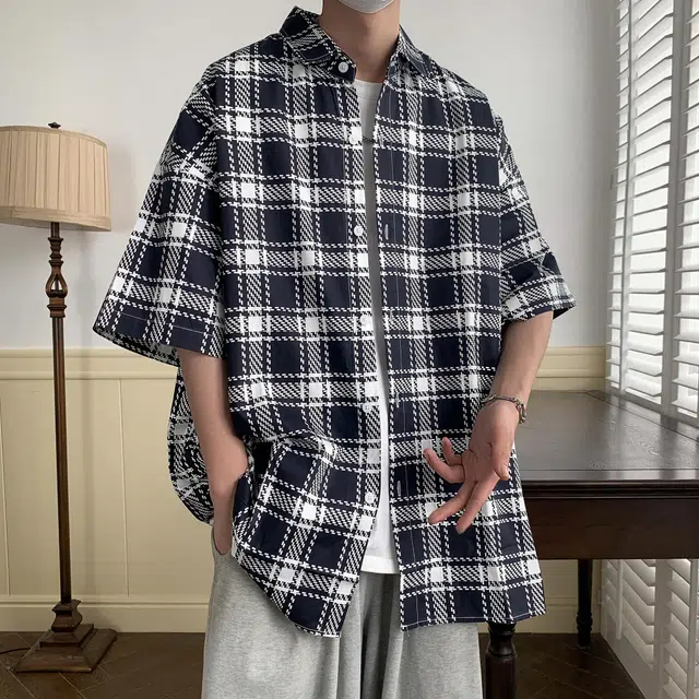 URBAN AUTHENTIC