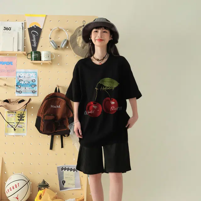 LIVINGTOWN T