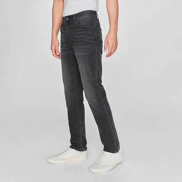 Lee SS25