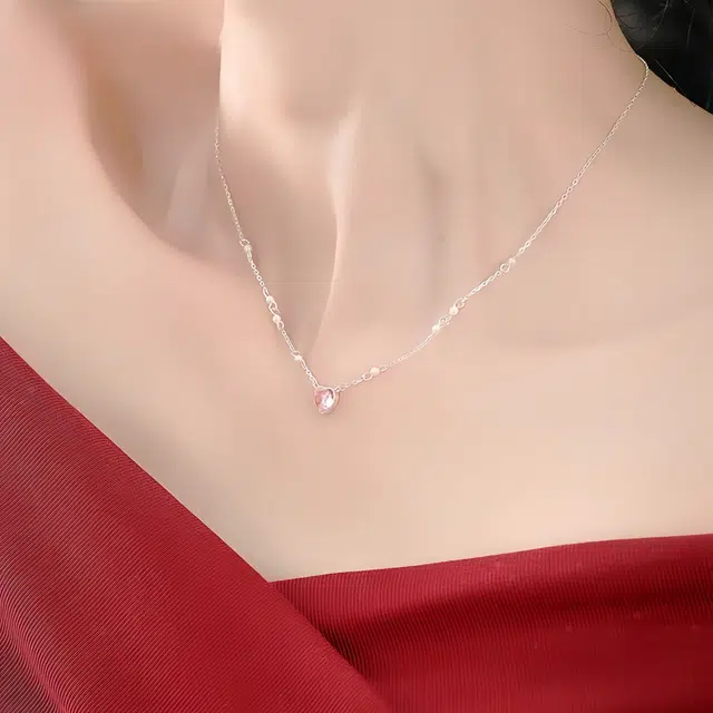 925