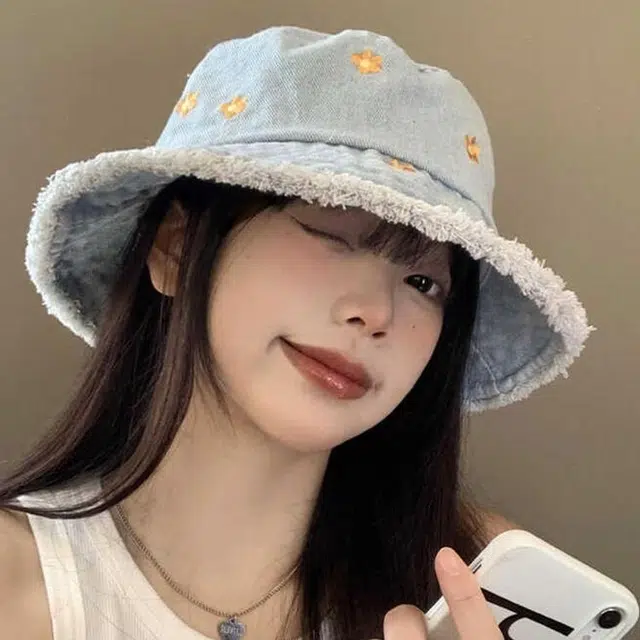 俞兆林 日系花朵磨边刺绣牛仔水桶帽春夏季防晒遮阳大头围显脸时尚休闲学生百搭盆帽 聚酯纤维 渔夫帽 男女同款情侣款