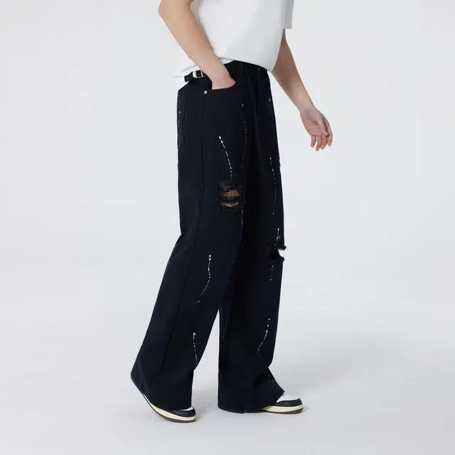 Lee Cooper