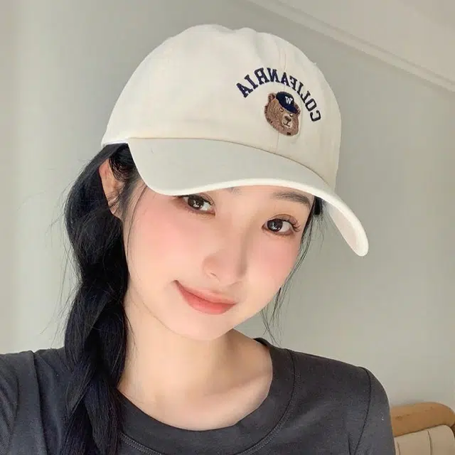 雅鹿 可爱小熊刺绣  户外出行学院风时尚潮流百搭大头围显脸小防晒遮阳帽 聚酯纤维 鸭舌帽 男女同款情侣款