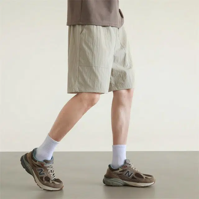 兰缪 美式复古高街风纯色基础款户外日常通勤亲肤柔软舒适透气运动直筒宽松五分裤休闲短裤 男女同款