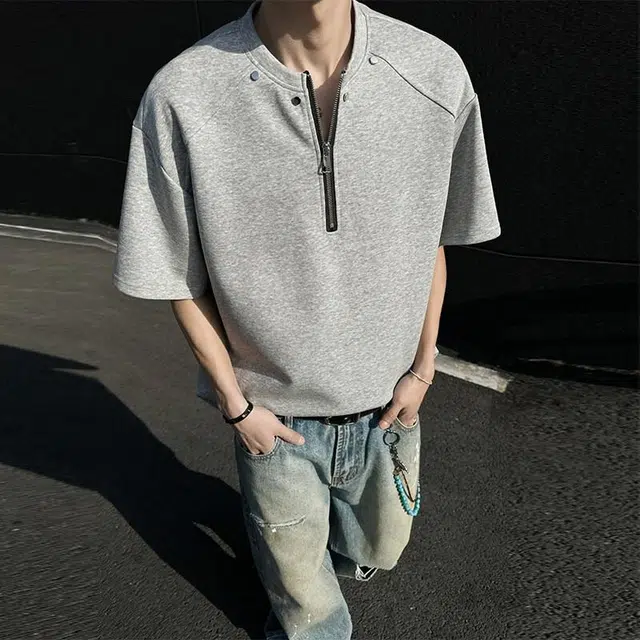 YATSI T