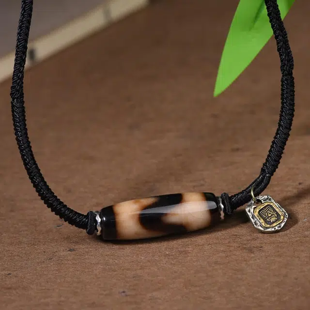 【五福临门财运通】 玉临门 平安喜乐 藏式虎牙九眼天珠 挂绳民族风锁骨链 手工编织吊坠#好运 玛瑙 玉石项链 男女同款情侣款