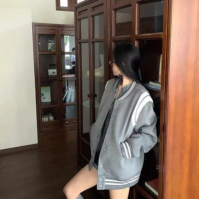 费尔岛上的猫  高级设计感拼接撞色百搭舒适棒球服 男女同款 灰色