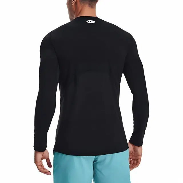 Under Armour T