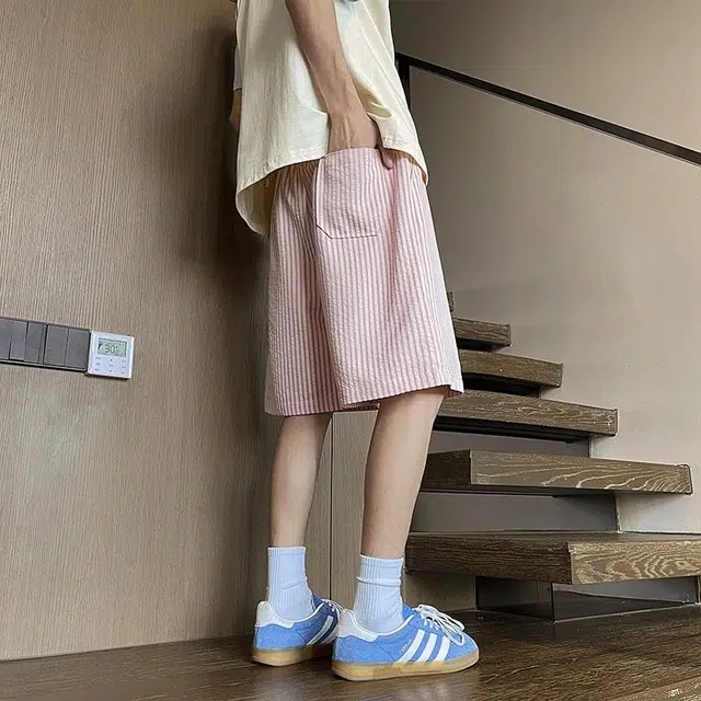奇迹街区 日系复古可爱腊肠狗图案条纹设计潮牌百搭舒适松紧宽松适中五分休闲短裤 男女同款