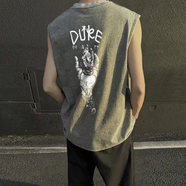 DUKE+DEXTER