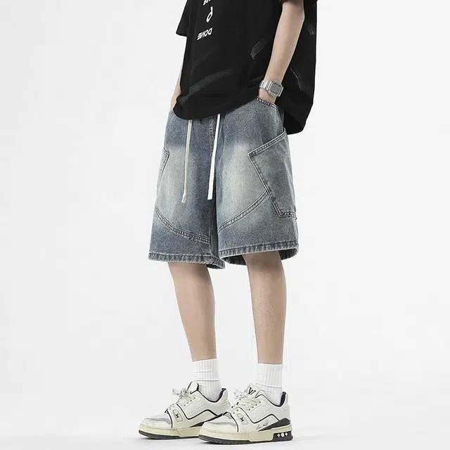 Fakeyoung