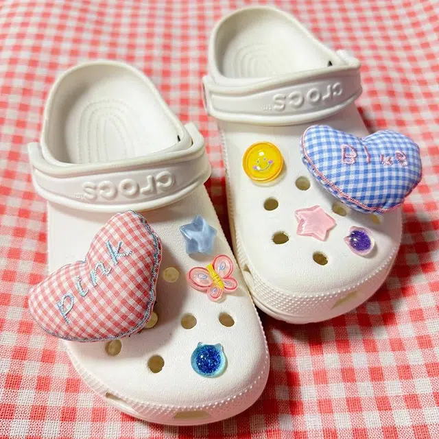 US8ACC Crocs DIY