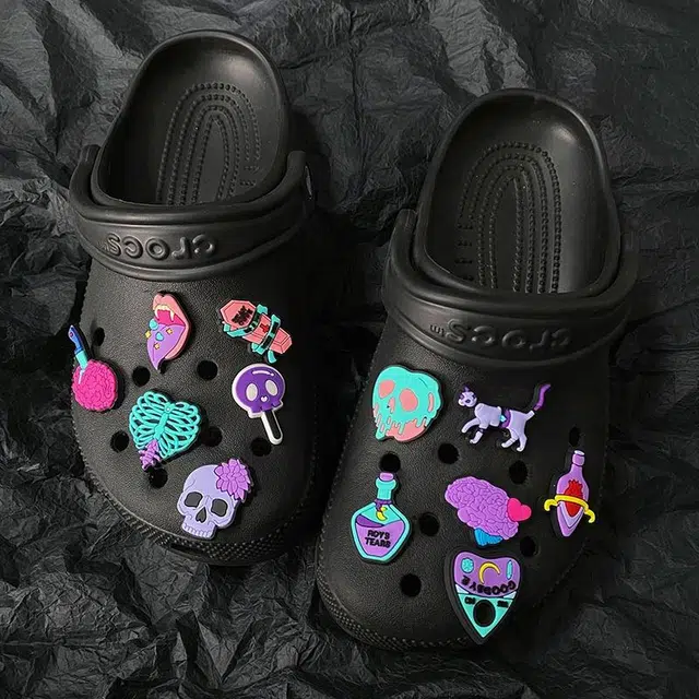 US8ACC Crocs DIY