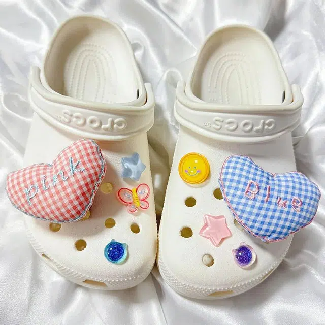 US8ACC Crocs DIY