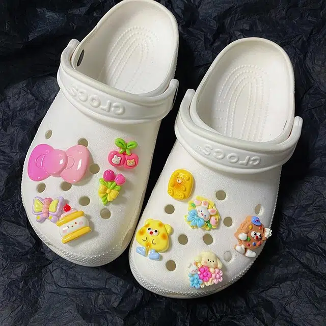 US8ACC Crocs DIY