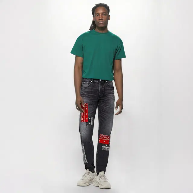 Lee