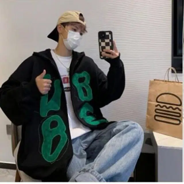 奇迹街区 美式复古时尚潮流高街设计高级感青春流行百搭连帽长袖卫衣 男女同款