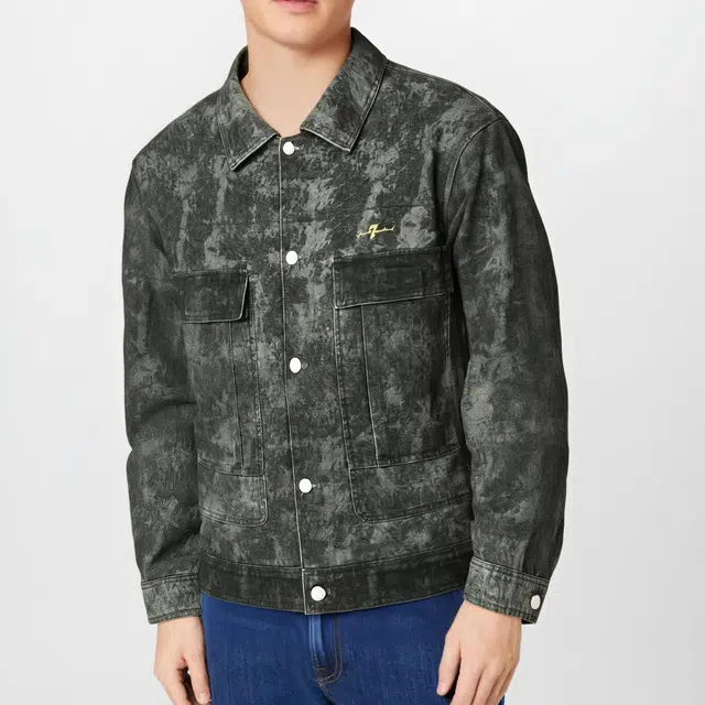 7 FOR ALL MANKIND