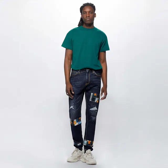 Lee