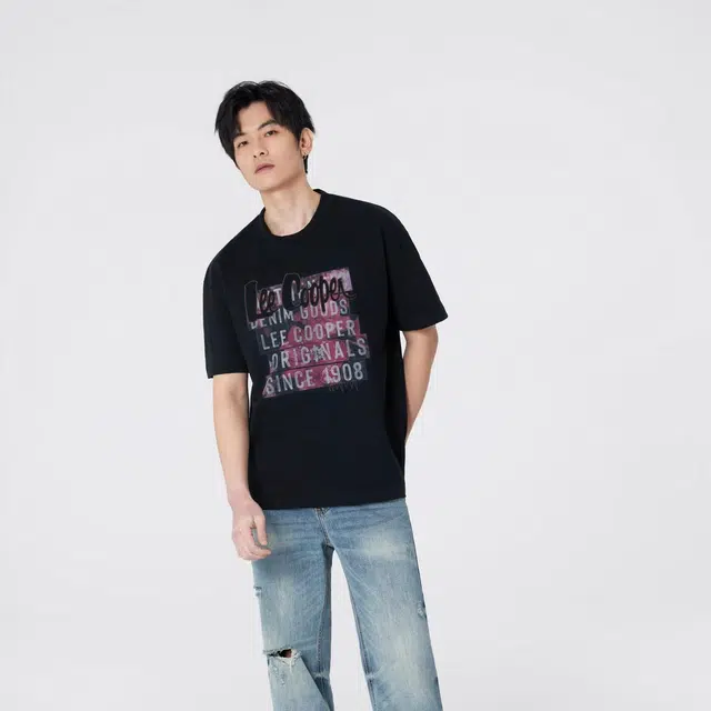 Lee Cooper T
