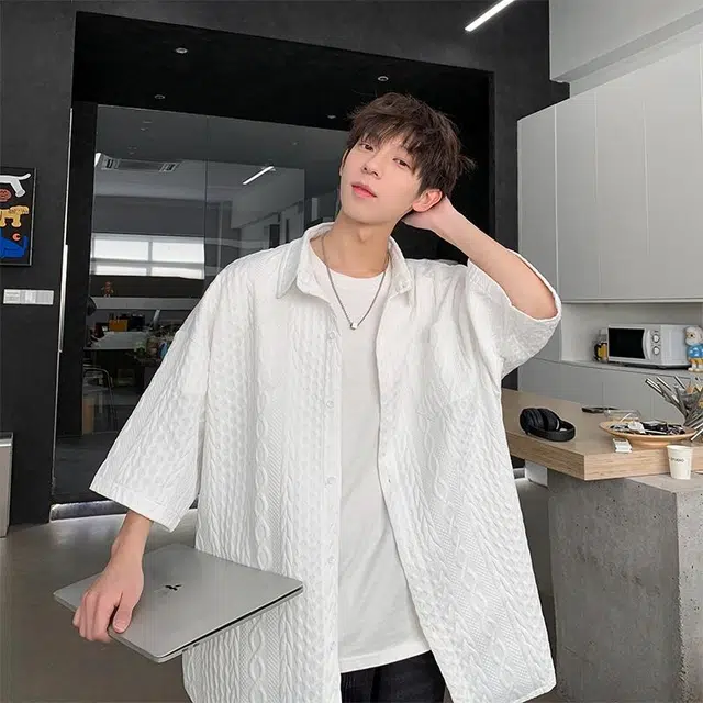 Fakeyoung