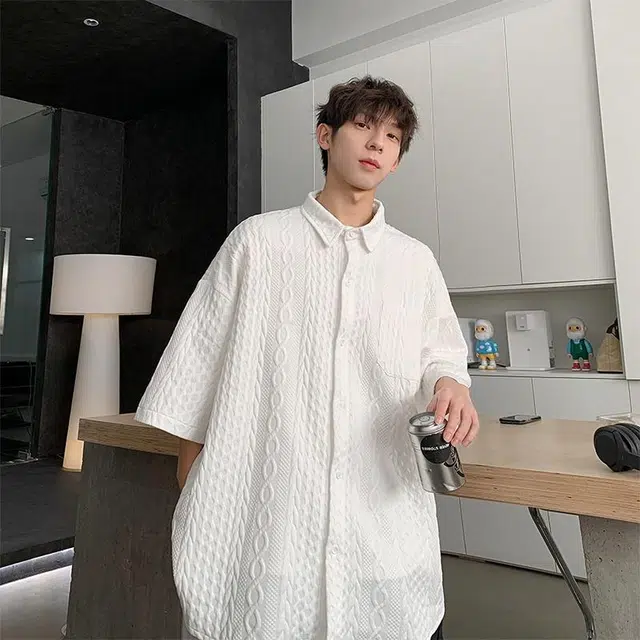 Fakeyoung