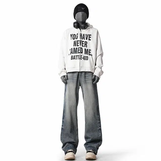 NEAR HERE ins