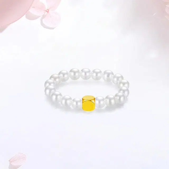925